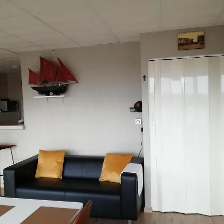 Studio Depannemarkt Apartment De Panne